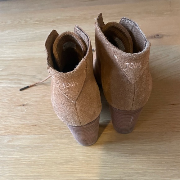 Toms Lunata Lace-Up Bootie in Wheat Suede - Picture 4 of 6